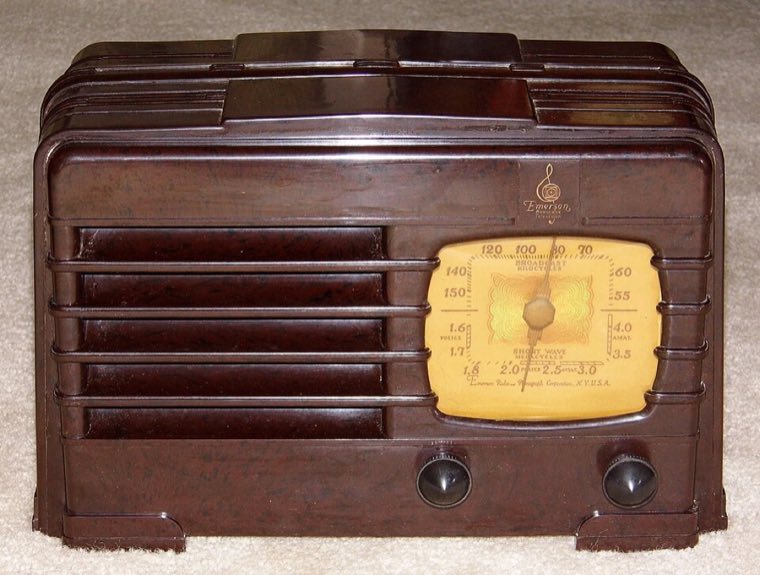The writer's room: Bakelite radio