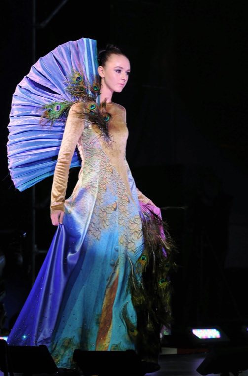 Julie's world: Period dress & frocks